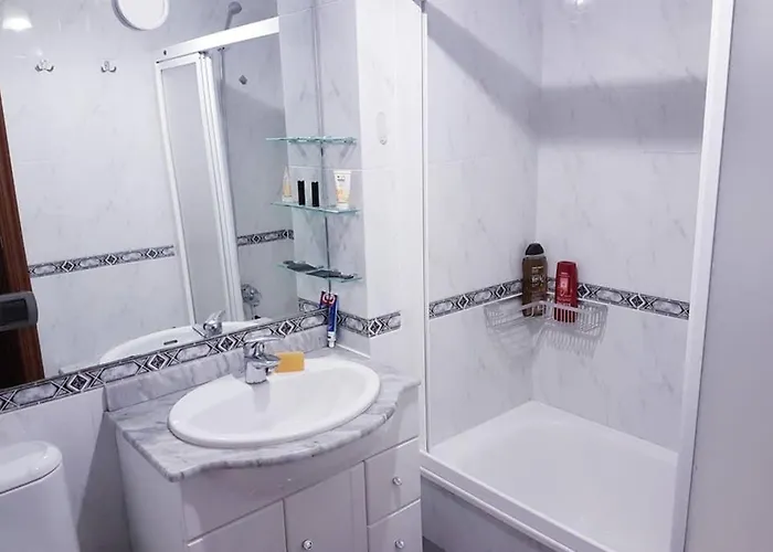 Apartmán Completo Con Parking Privado Y Wifi En San Roque *