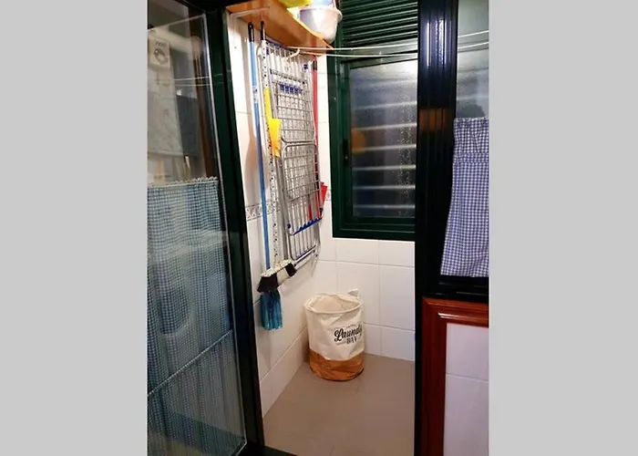 Completo Con Parking Privado Y Wifi En San Roque Apartmán