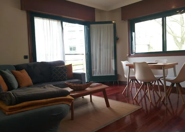 Completo Con Parking Privado Y Wifi En San Roque Apartmán